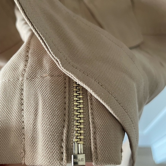 NWT - GUESS Sleeveless Utility Dress — Size XS - Picture 4 of 10